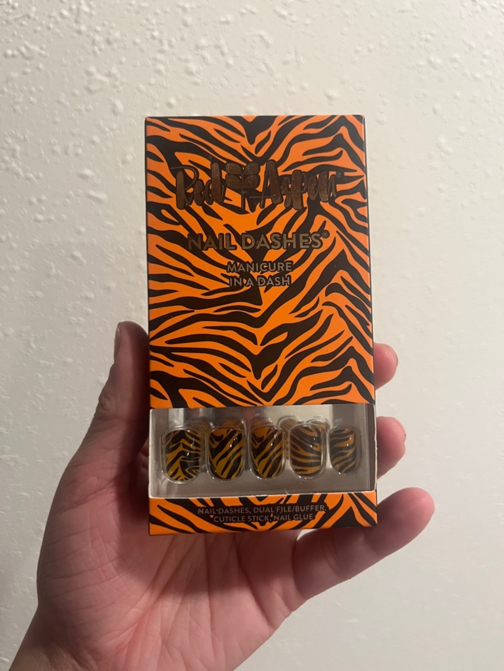 Bold Appeal Tiger Stripe Press-On Nails - Orange & Black